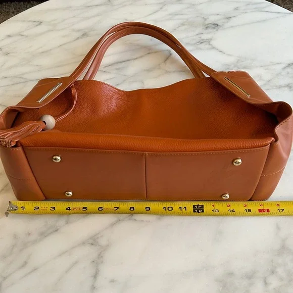 Kattee Cognac Brown Pebbled Leather Hobo Shoulder Bag Fringe Tassel Gold Accent - Picture 3 of 15